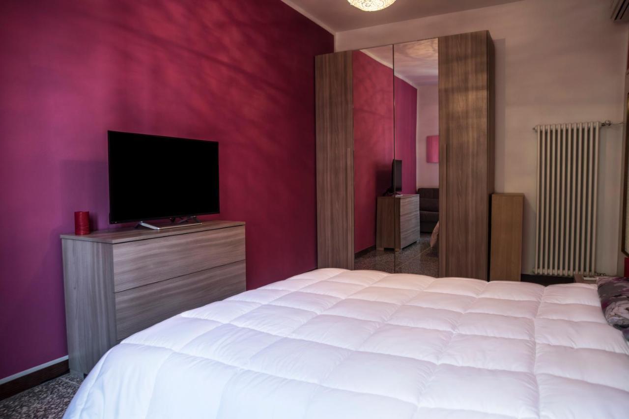 Fly House Bologna...Un Appartamento Al Volo エクステリア 写真